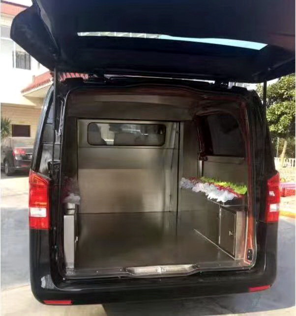 山东商河殡葬一条龙 布置灵堂 花圈