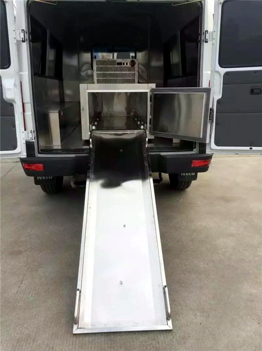 山东省济南灵车接运 灵堂灵车